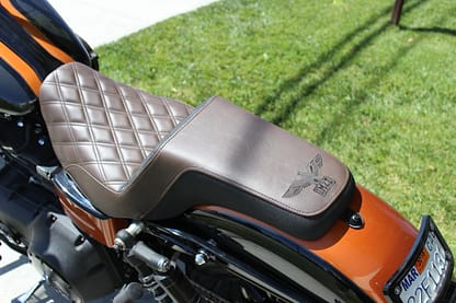 saddlemen step-up custom seat for dyna