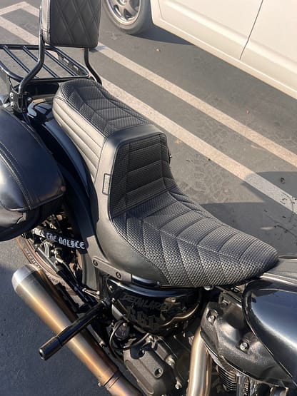 Le Pera Tailwhip Seat for M8 Softail