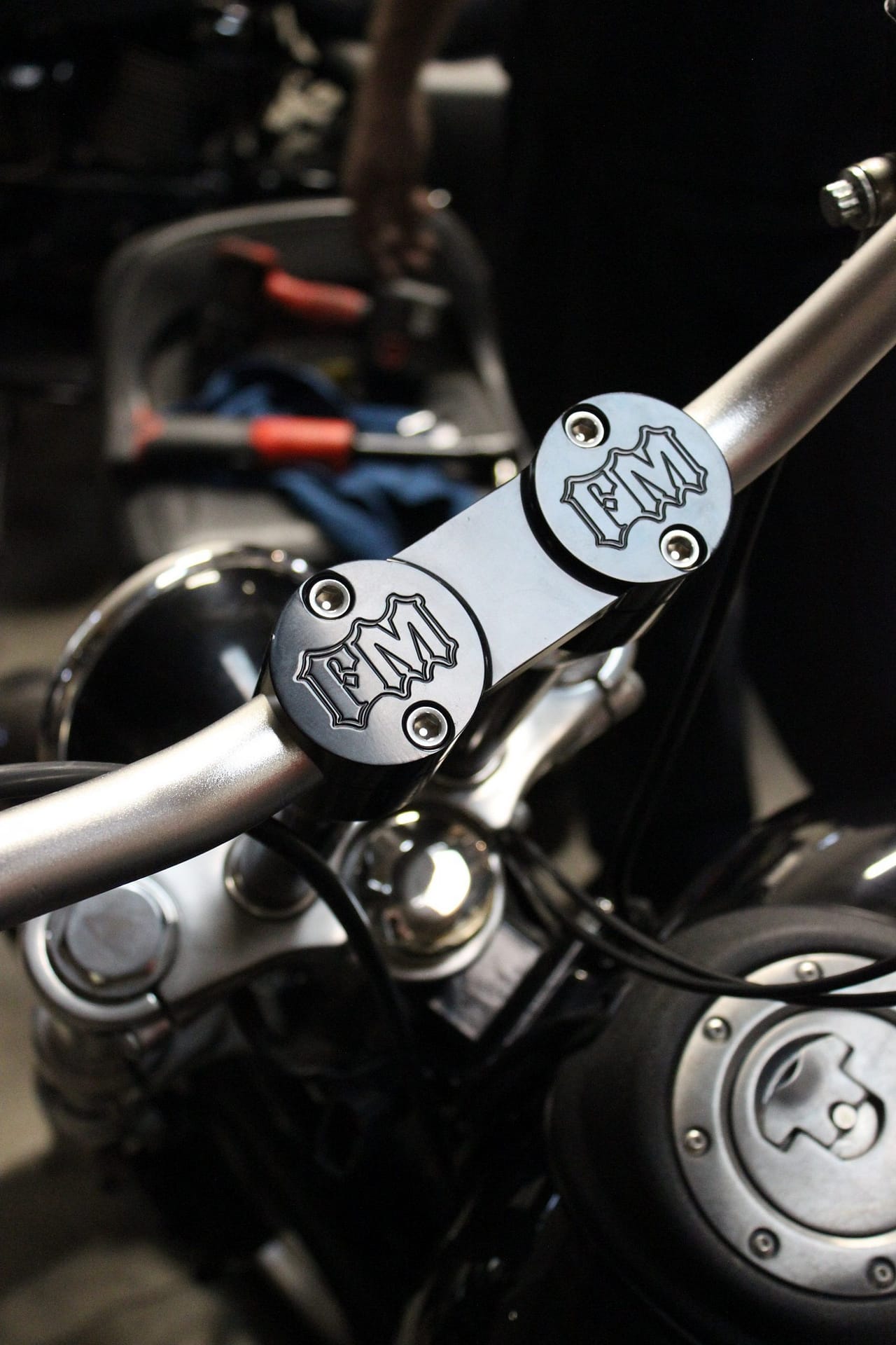 SALE／93%OFF】 井草快適ショップForbidden Motorcycles 825-05005 Handlebar FM Risers  with Gauge Mount Tabs 9in. Raw